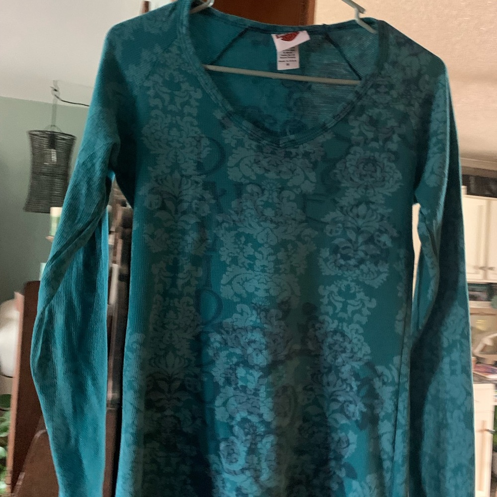 Rare Women’s Harley Davison longsleeve